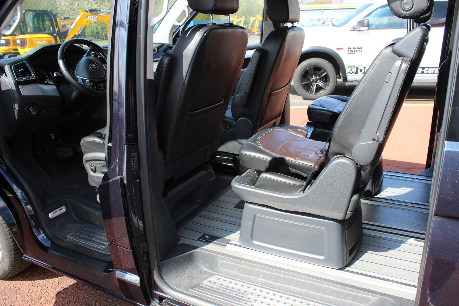 Volkswagen T6 Multivan Highline 4Motion/DSG/Leder/Navi/AHK/ foto 21