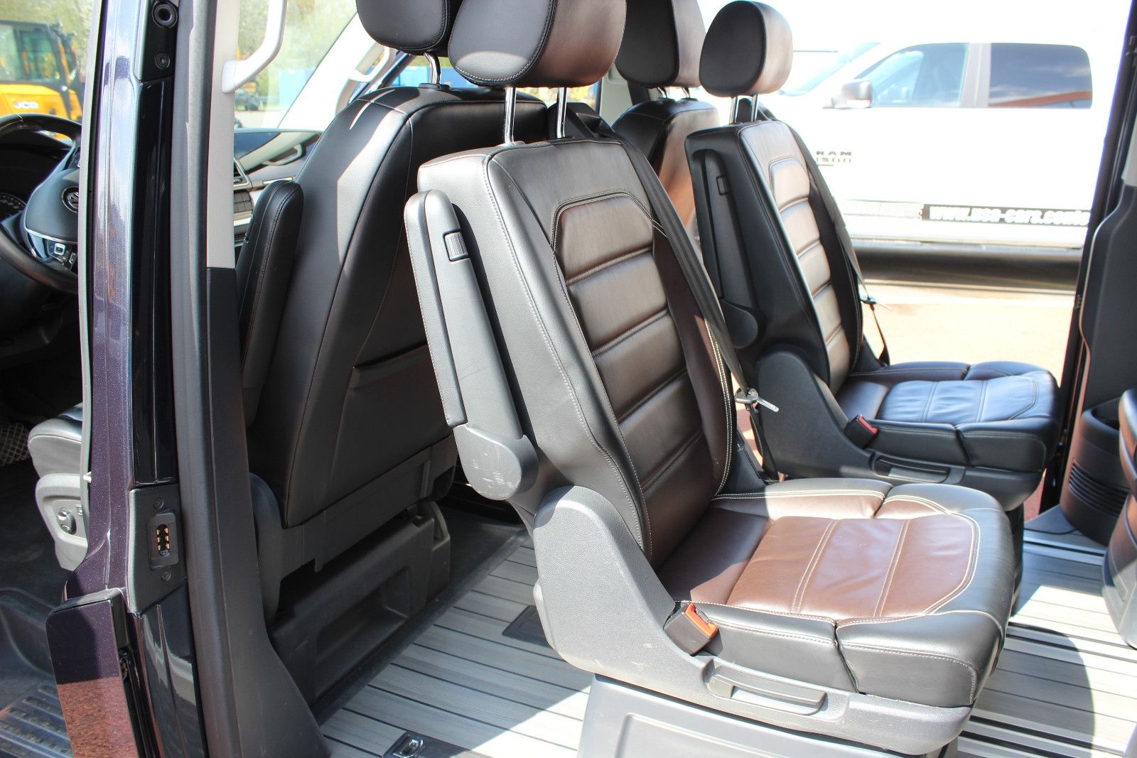 Volkswagen T6 Multivan Highline 4Motion/DSG/Leder/Navi/AHK/ foto 25