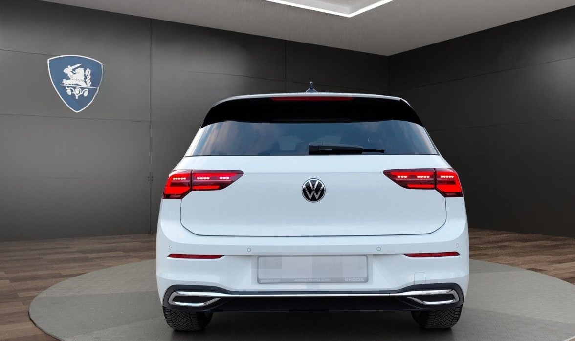 Volkswagen Golf VIII 1.5 eTSI DSG Style AHK+PANORAMA+KAMERA foto 6