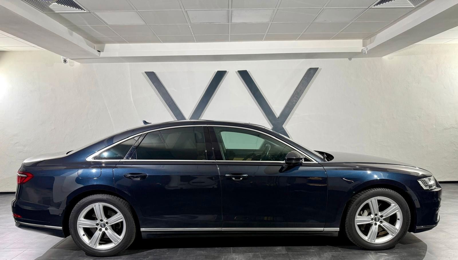 Audi A8 50 TDI quattro foto 2