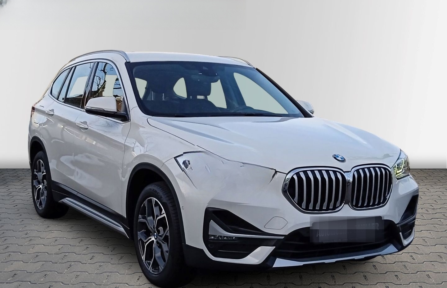 BMW X1 sDrive18d xLine KAMERA+SHZG+PDC+LED+DAB+NAVI+ foto 9