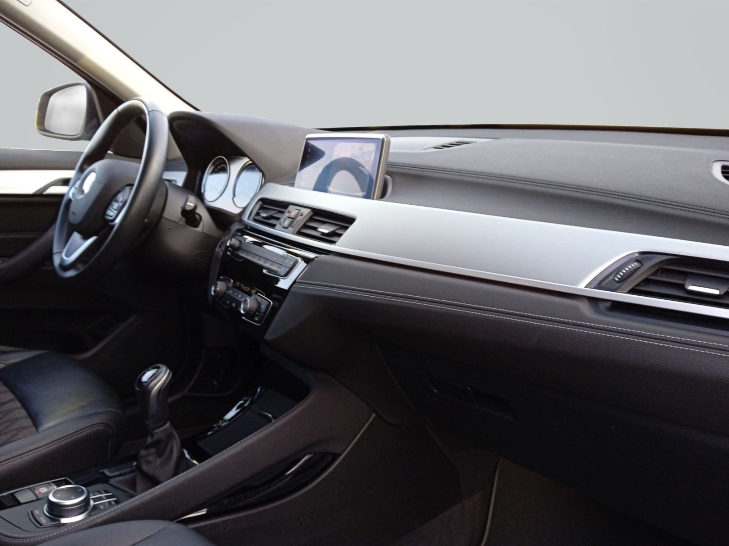 BMW X1 sDrive18d xLine KAMERA+SHZG+PDC+LED+DAB+NAVI+ foto 10