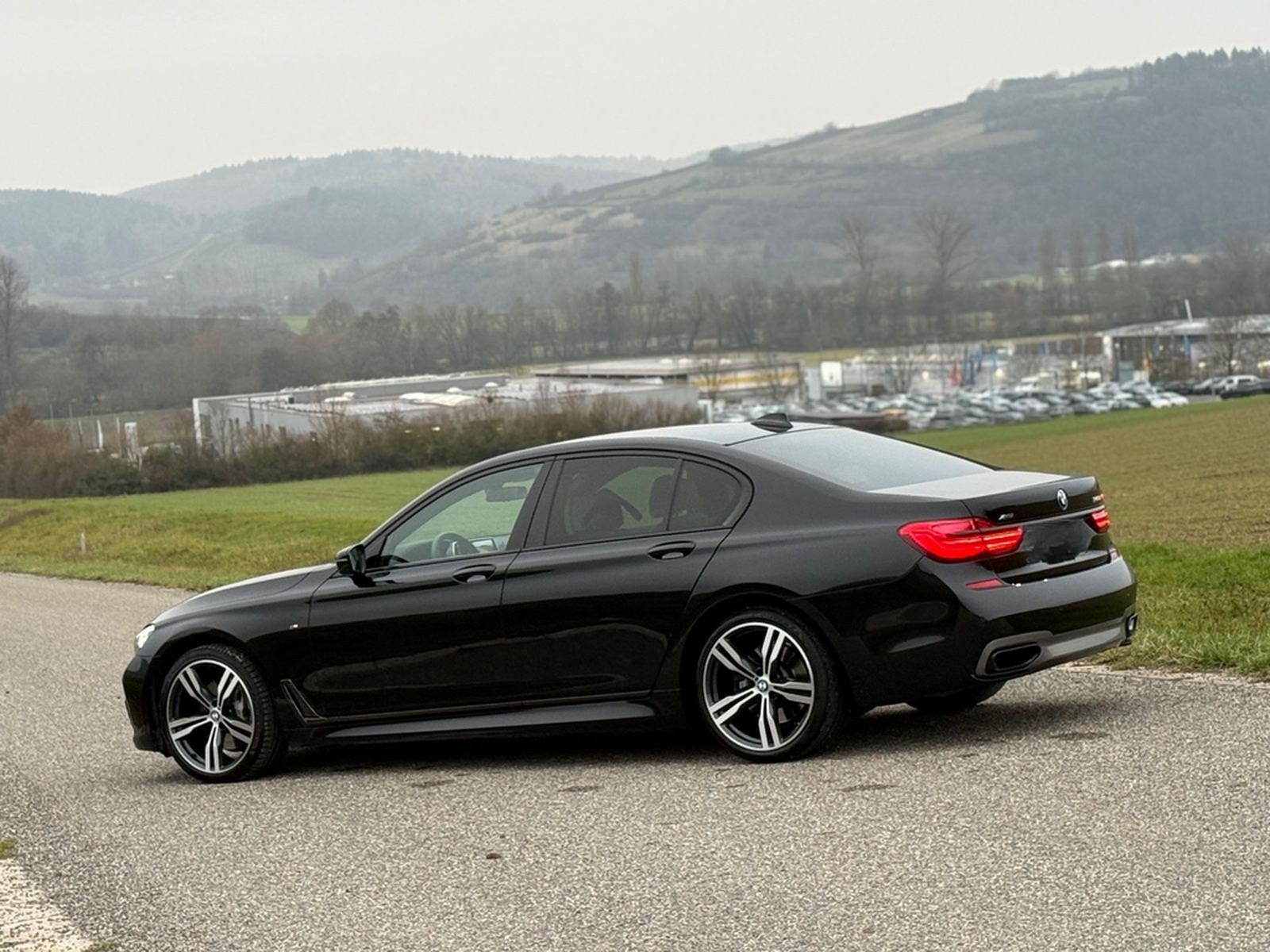 BMW 740d xDrive/M-Paket/HUD/Memoy/Softcl./20"/Ambi./ foto 8