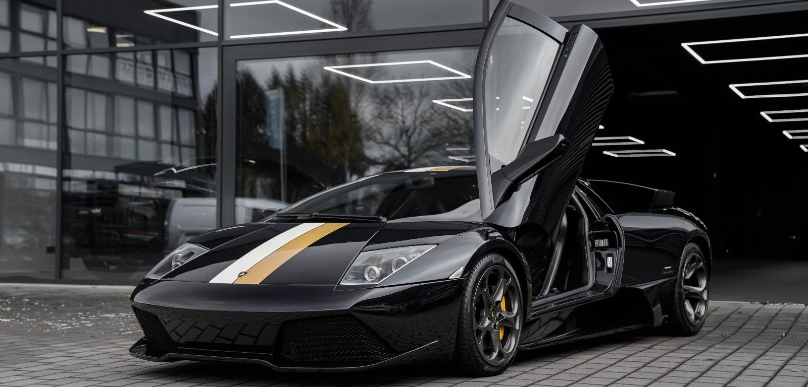 Lamborghini Murciélago LP580 *Manual* foto 16