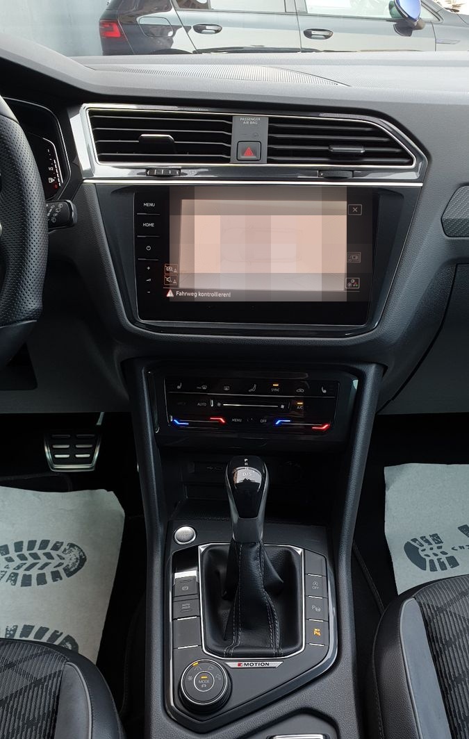 Volkswagen Tiguan 2.0 TDI DSG 4M 3 x R-Line Pano/K-les/360* foto 11