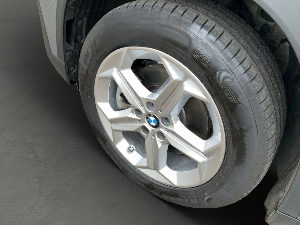 BMW X1 sDrive20i LED NAVI PANO MEMORY KAMERA 18" foto 6