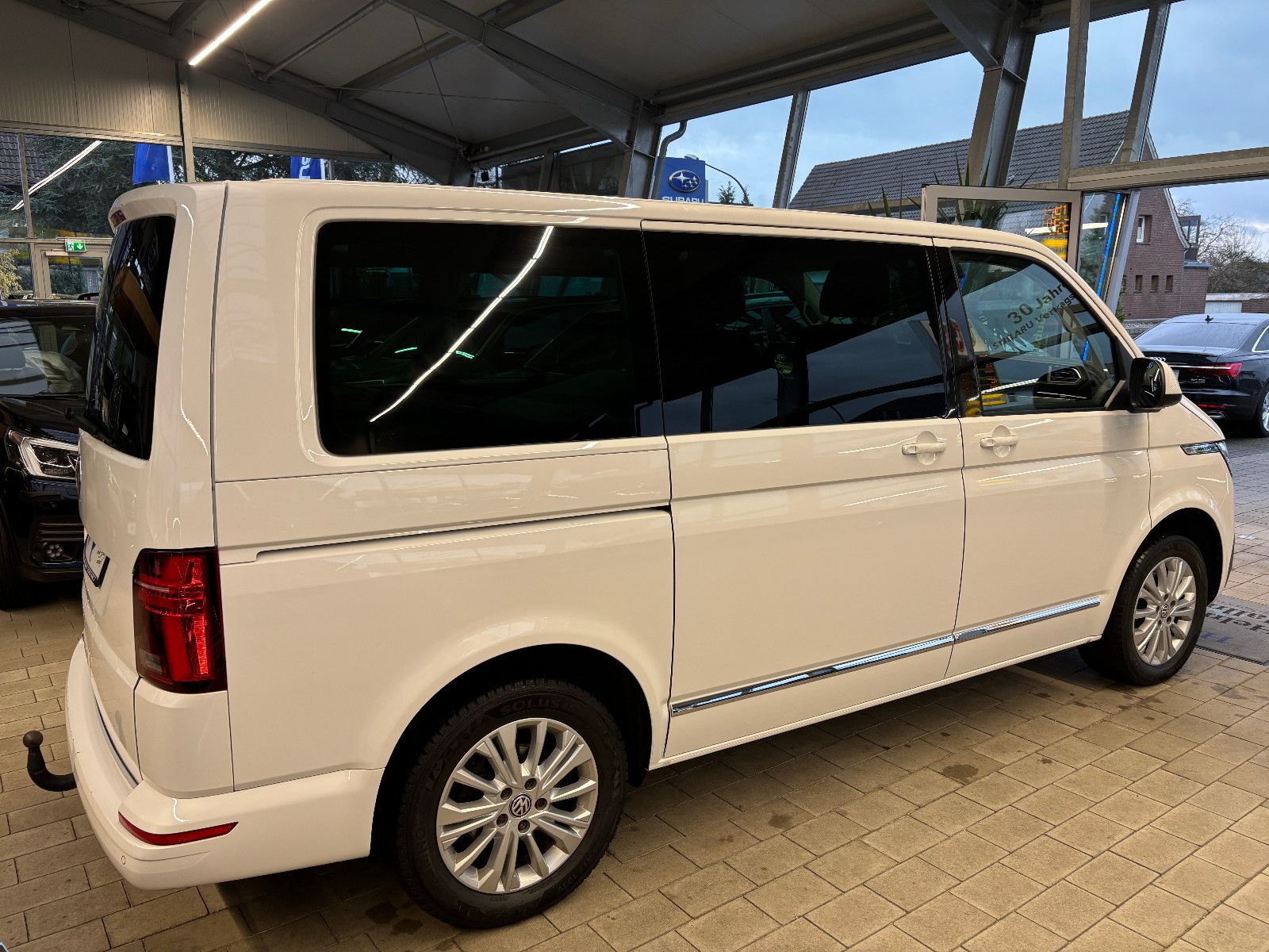 Volkswagen T6 MultivanT6.1 DSG Kurz 4MOTION Comfortline foto 5