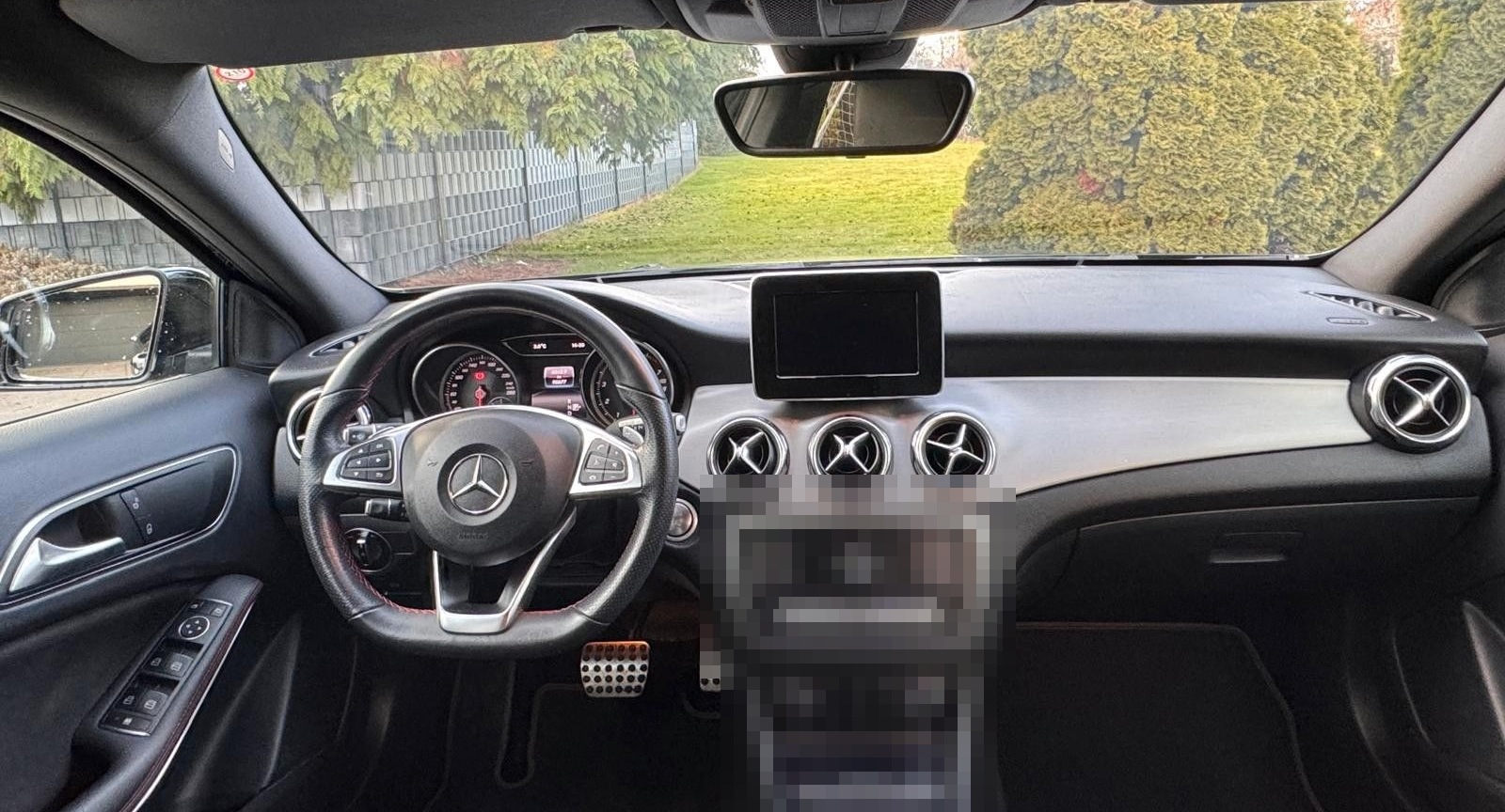 Mercedes-Benz GLA 180**AMG/CARPLAY/TEMPO/LED/NAVI** foto 14