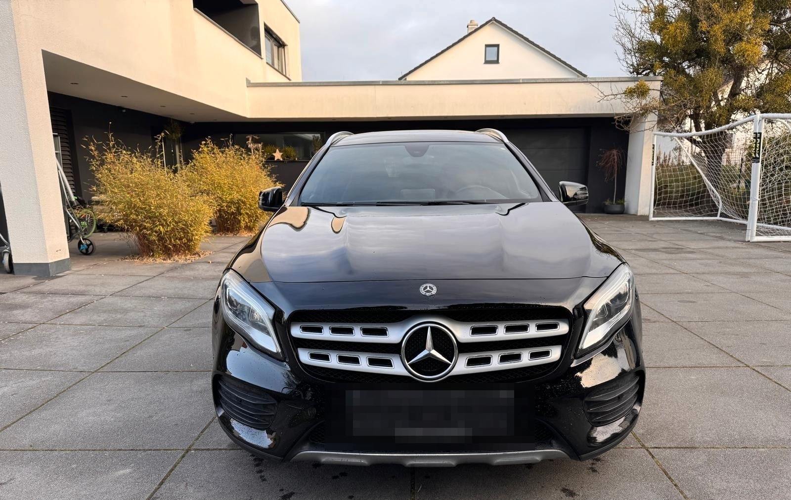 Mercedes-Benz GLA 180**AMG/CARPLAY/TEMPO/LED/NAVI** foto 5