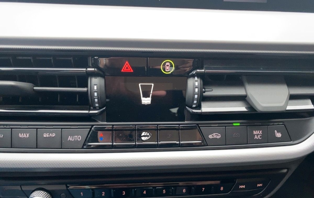 BMW 118i Advantage *el. Heckklappe*LED*Navi*Sitzhzg. foto 13