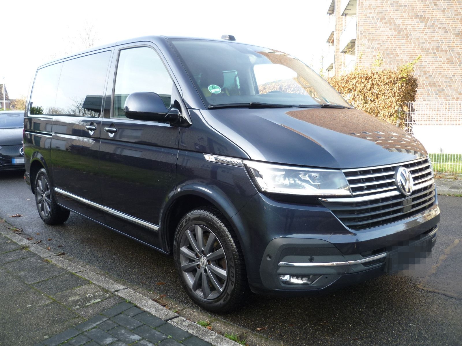 Volkswagen T6.1 Transporter Multivan  Highline FWD foto 2