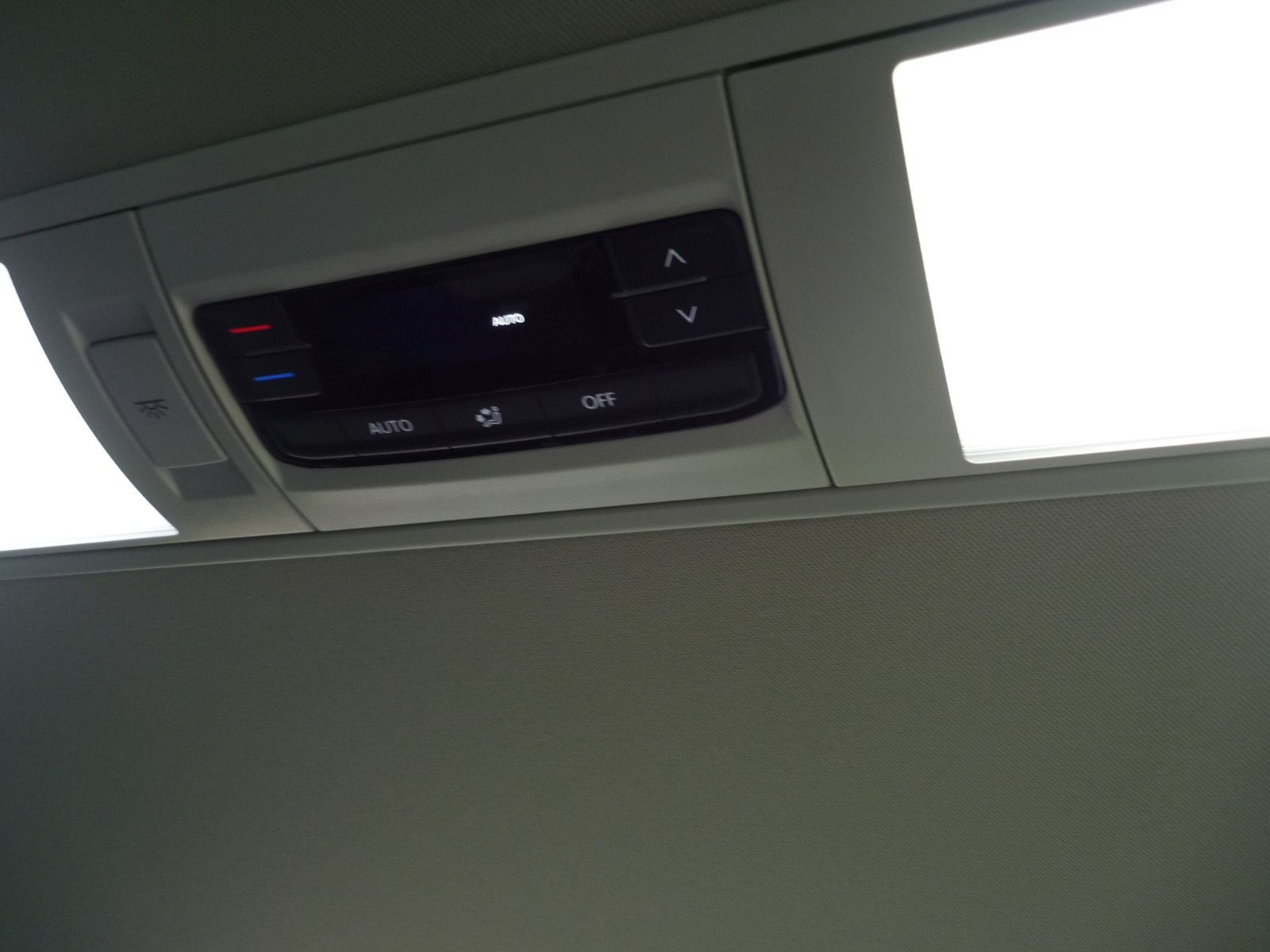 Volkswagen T6.1 Transporter Multivan  Highline FWD foto 17