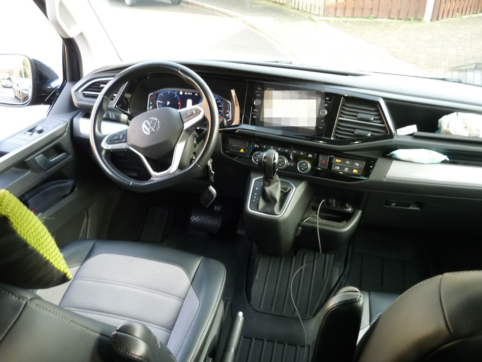 Volkswagen T6.1 Transporter Multivan  Highline FWD foto 18