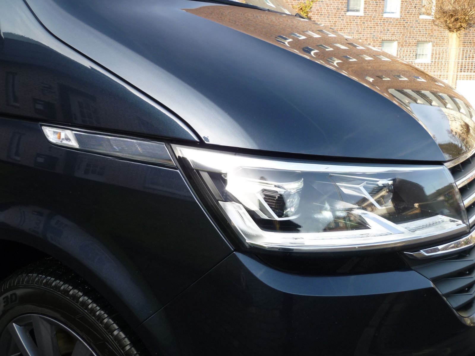 Volkswagen T6.1 Transporter Multivan  Highline FWD foto 3