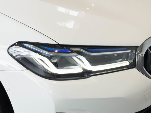 BMW 540 d xDrive Touring Luxury Line H&K+Laserlicht foto 6