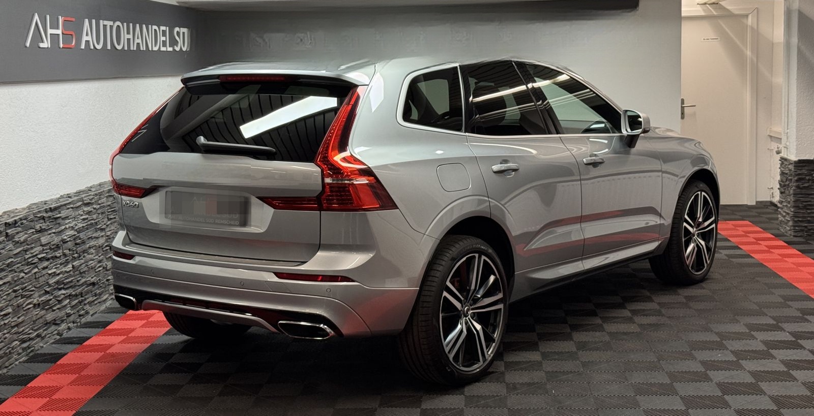 Volvo XC60 R Design AWD*PANORAMA*LEDER* foto 4