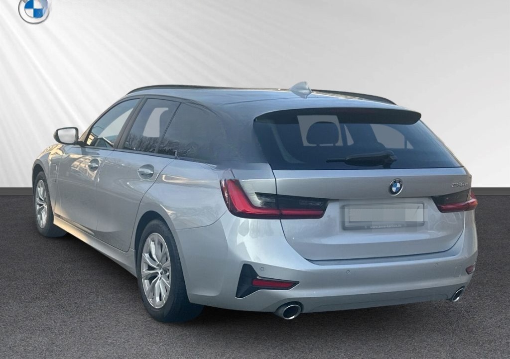 BMW 320 e Touring LC Prof LED PDC Wireless Charging foto 3