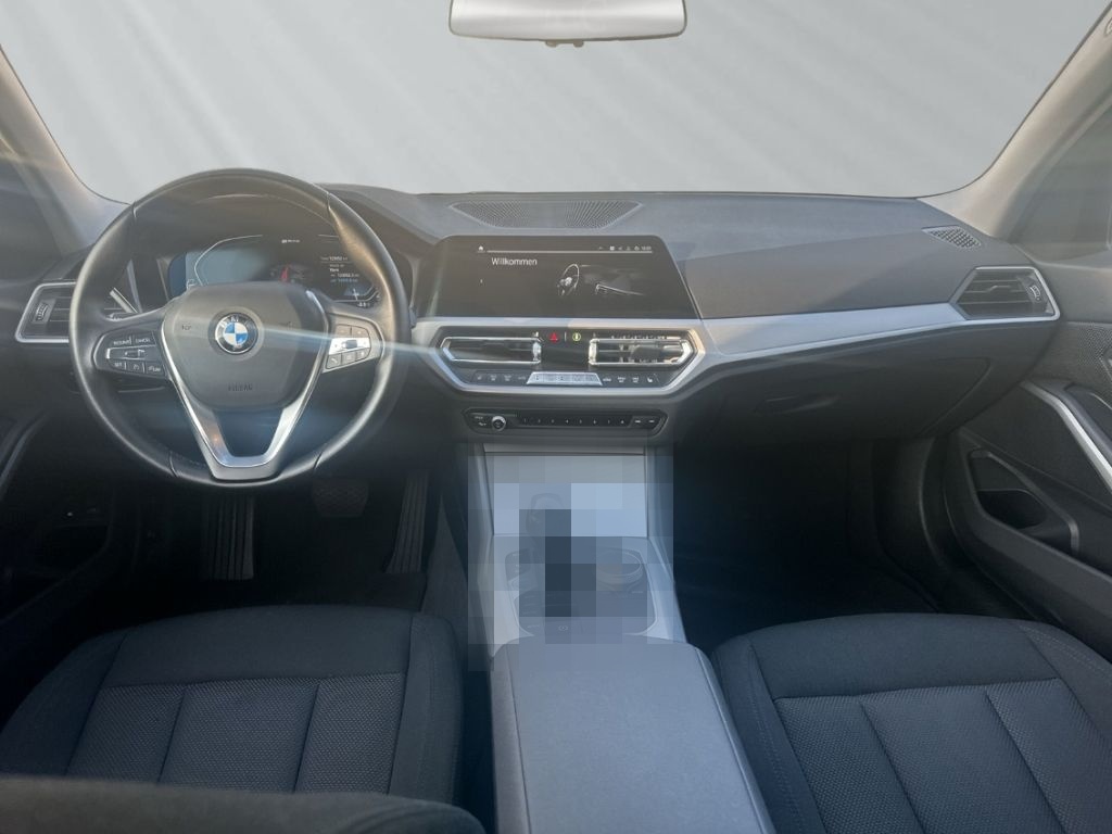 BMW 320 e Touring LC Prof LED PDC Wireless Charging foto 10