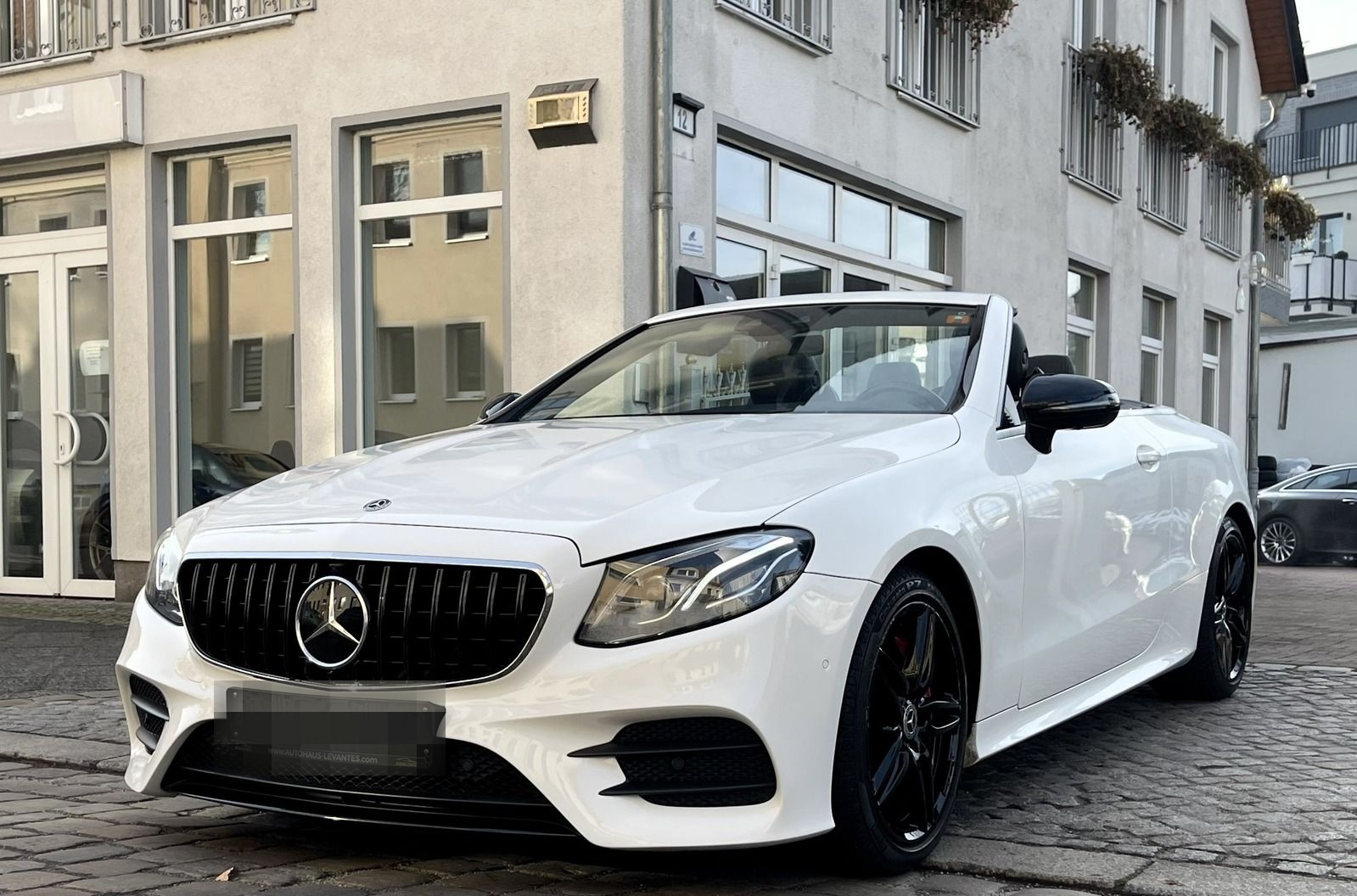 Mercedes-Benz E 350 AMG CABRIO NIGHT HUD LUFT AISCARF DIST+ foto 12