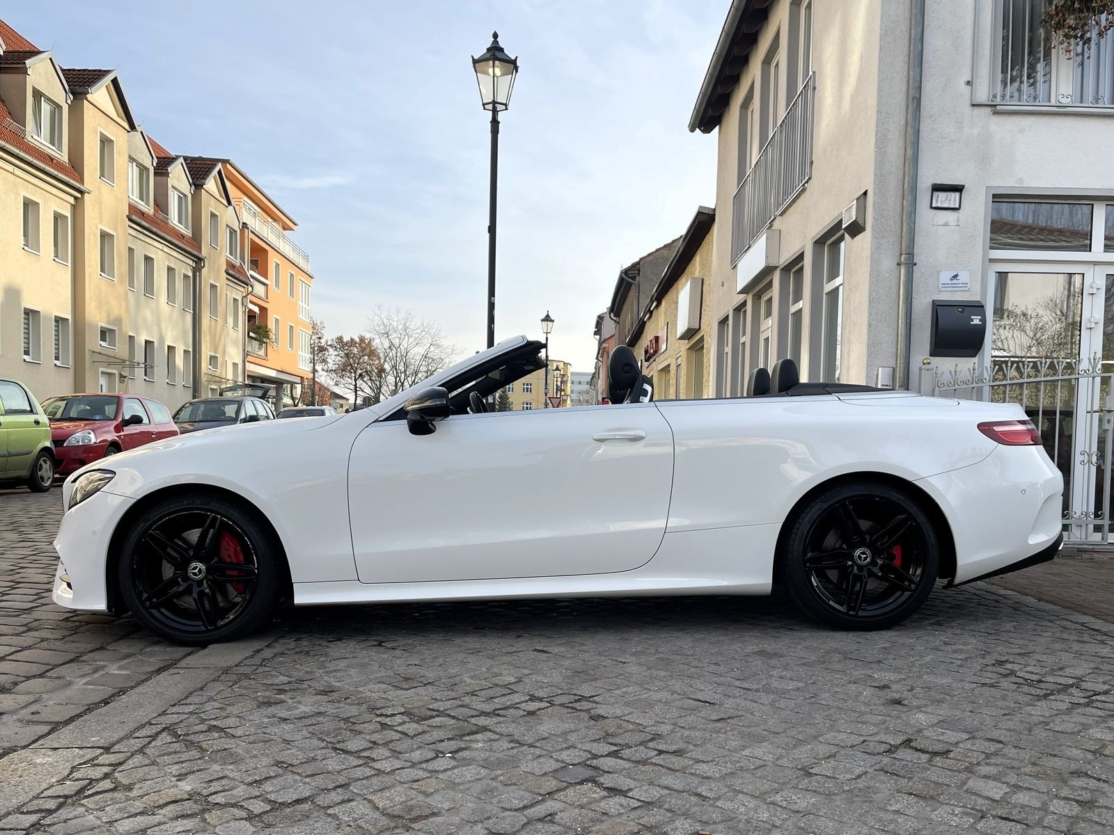 Mercedes-Benz E 350 AMG CABRIO NIGHT HUD LUFT AISCARF DIST+ foto 19