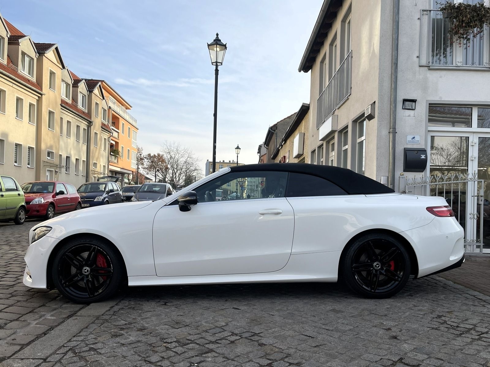 Mercedes-Benz E 350 AMG CABRIO NIGHT HUD LUFT AISCARF DIST+ foto 8