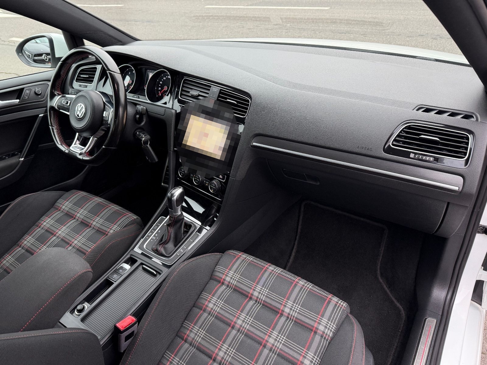Volkswagen Golf VII 2,0 TSI GTI DSG ACC NAVI FINANZIERUNG foto 18