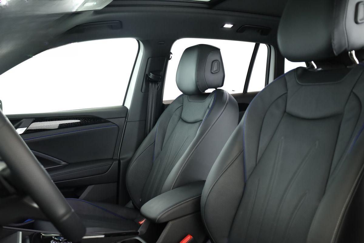 Volkswagen Tiguan 2.0 TDI 4M DSG R-Line Leder Pano Navi 360 foto 15