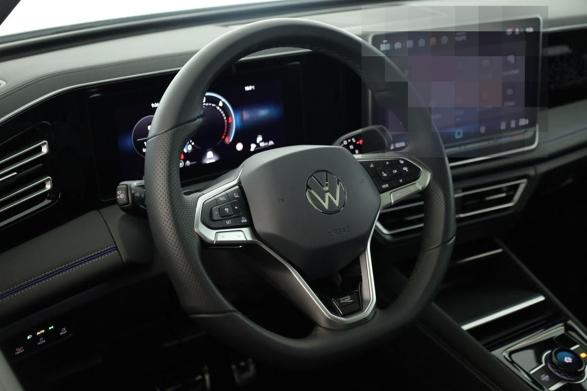 Volkswagen Tiguan 2.0 TDI 4M DSG R-Line Leder Pano Navi 360 foto 17