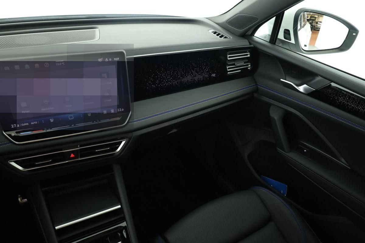 Volkswagen Tiguan 2.0 TDI 4M DSG R-Line Leder Pano Navi 360 foto 18