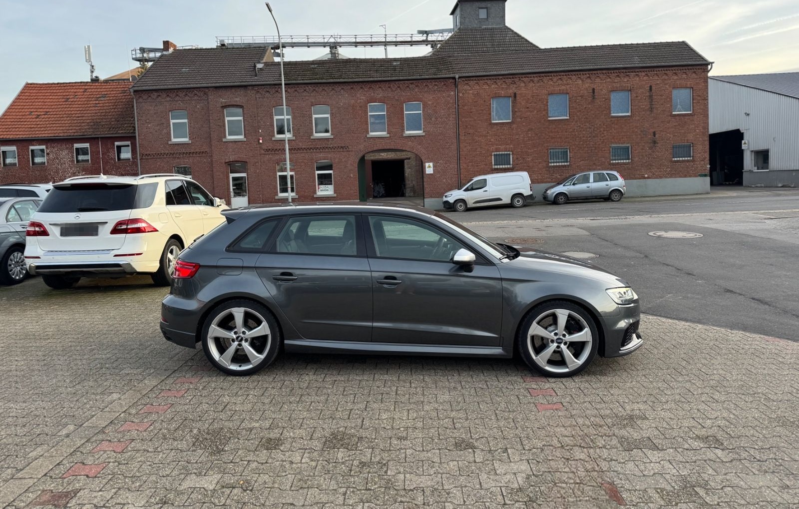 Audi RS3 Sportback 2.5 TFSI quattro ACC Matrix LED foto 5