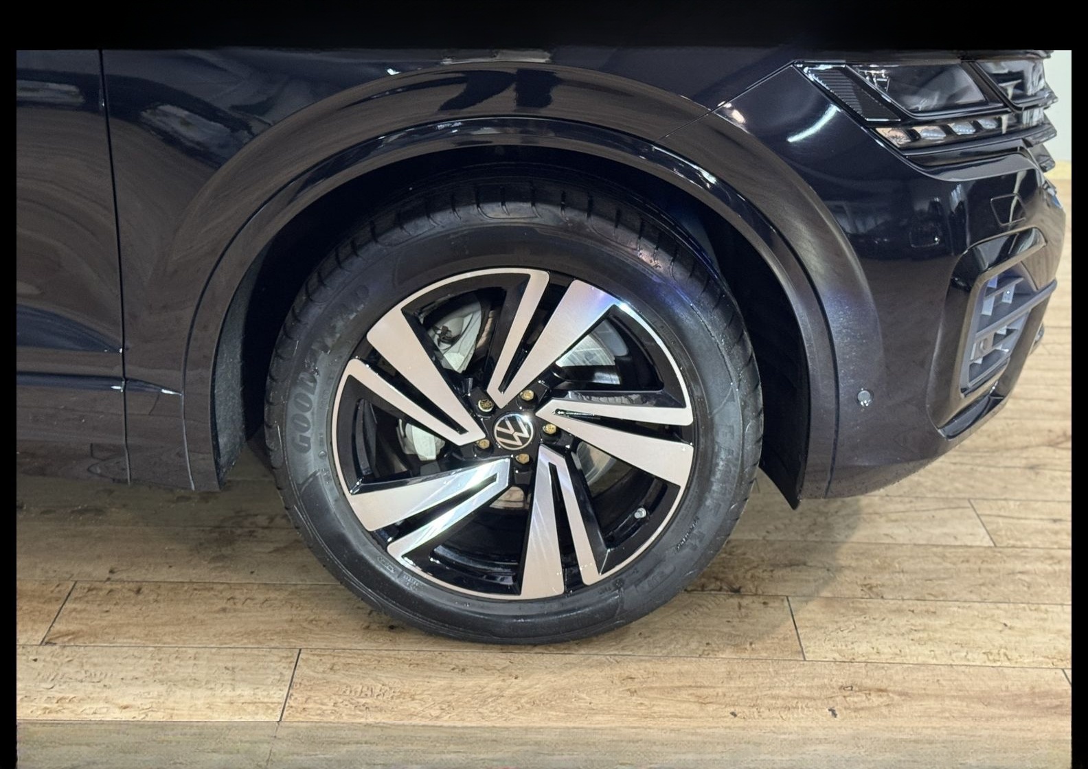 Volkswagen Touareg 3.0 TDI R-Line Black Style Luft/21/Navi/ foto 11