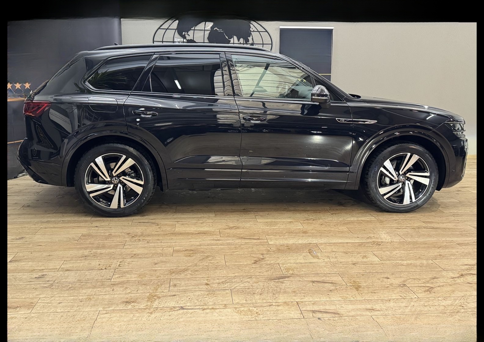 Volkswagen Touareg 3.0 TDI R-Line Black Style Luft/21/Navi/ foto 5
