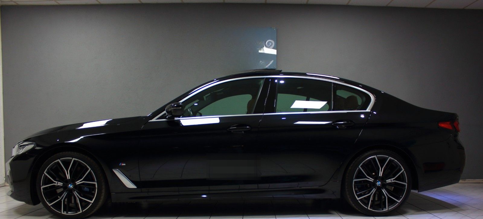 BMW 540dA xDrive LIMO M-SPORT~DEUTSCH+UNFALLFREI+S-D foto 5