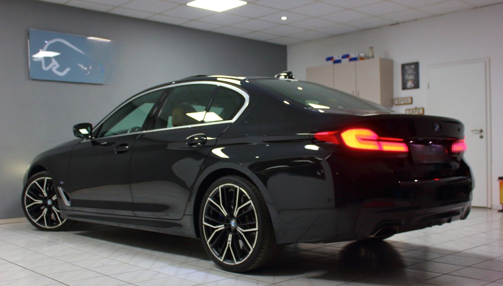BMW 540dA xDrive LIMO M-SPORT~DEUTSCH+UNFALLFREI+S-D foto 6