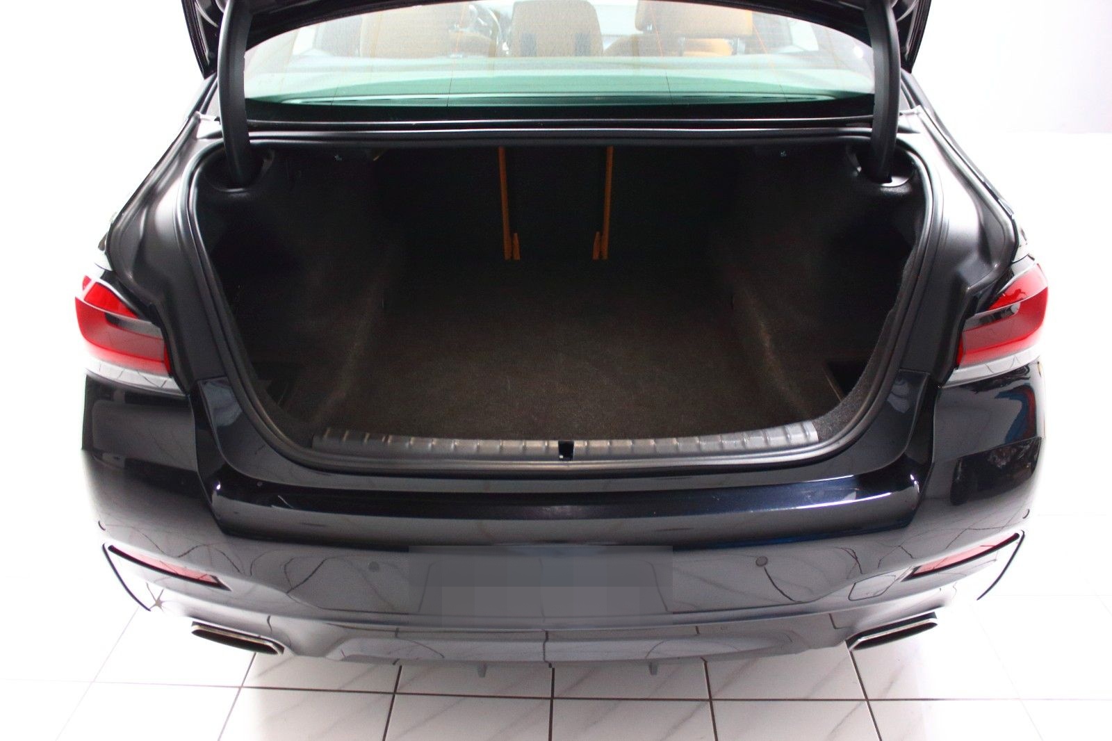 BMW 540dA xDrive LIMO M-SPORT~DEUTSCH+UNFALLFREI+S-D foto 8