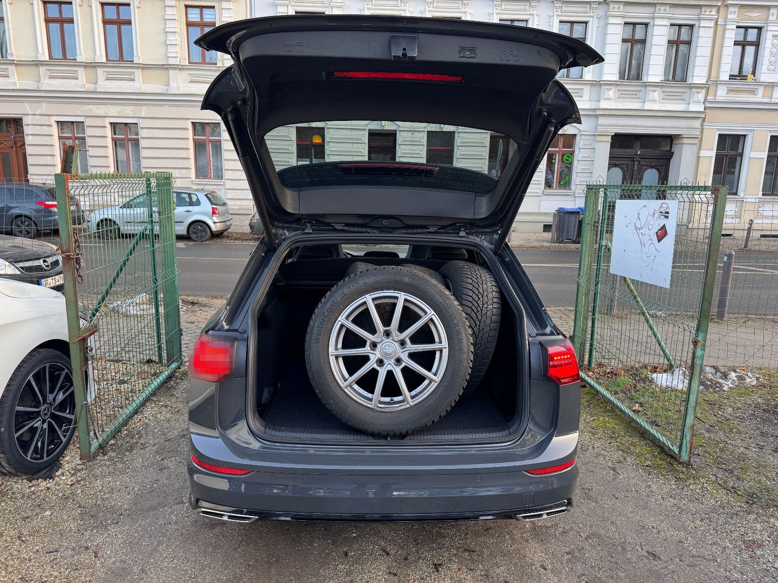 Volkswagen Golf VIII Variant R-Line 1-Hand Scheckheft Pano foto 20