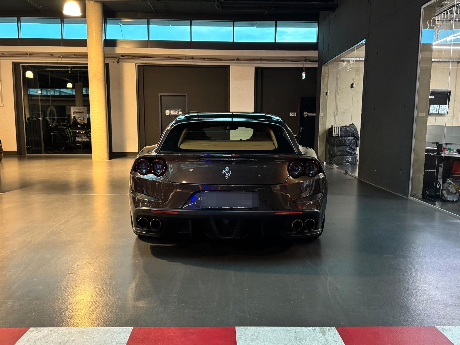 Ferrari GTC4Lusso 6.3 V12 LIFT/PASS.DISPLAY/PANO foto 3