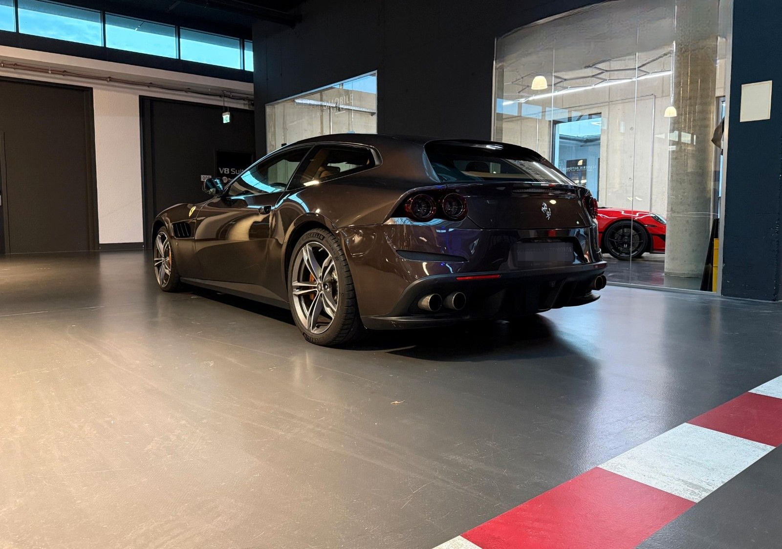 Ferrari GTC4Lusso 6.3 V12 LIFT/PASS.DISPLAY/PANO foto 5