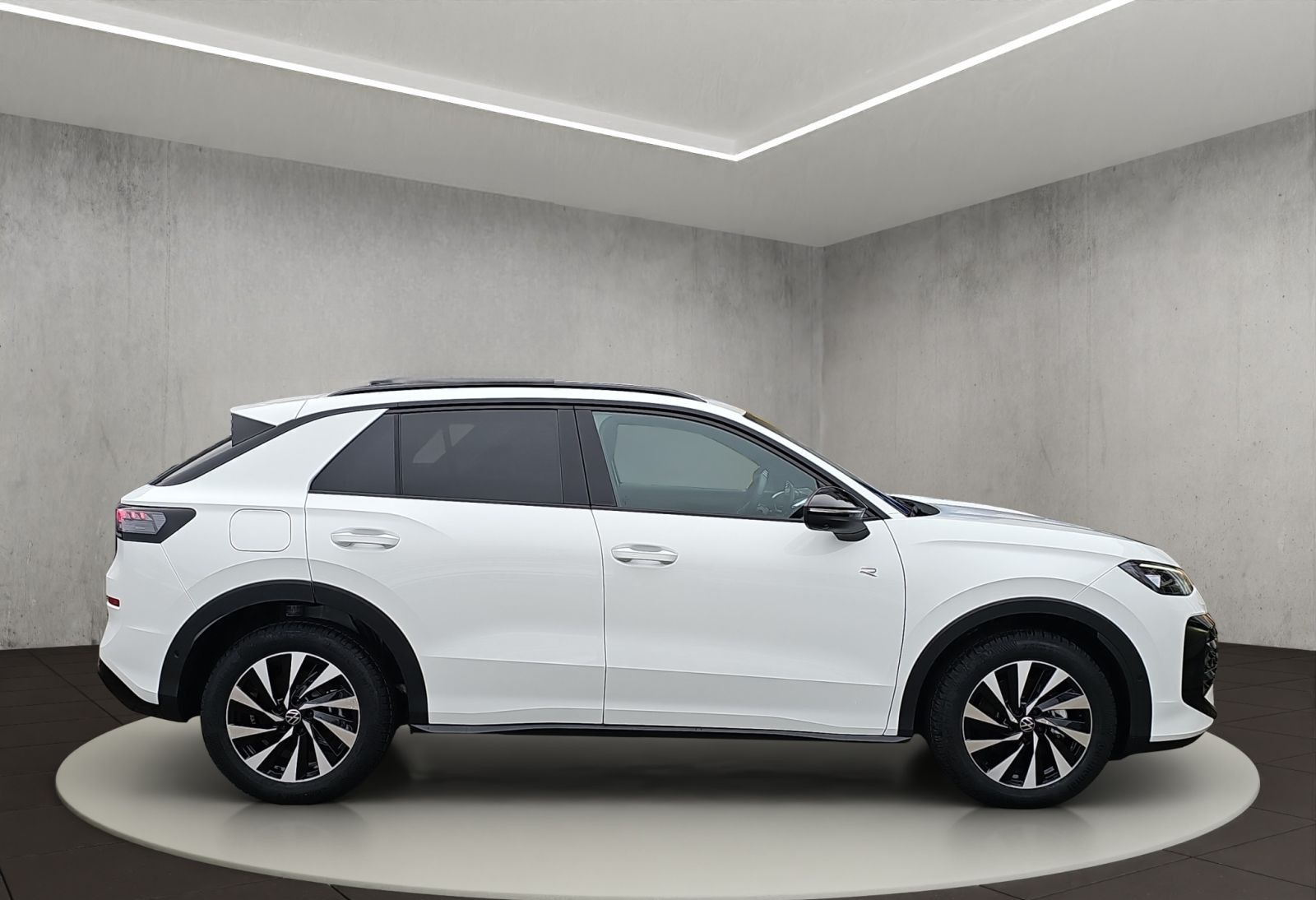 Volkswagen T-Roc R-Line 1.5 l eTSI OPF 110 kW (150 PS) 7-Ga foto 6