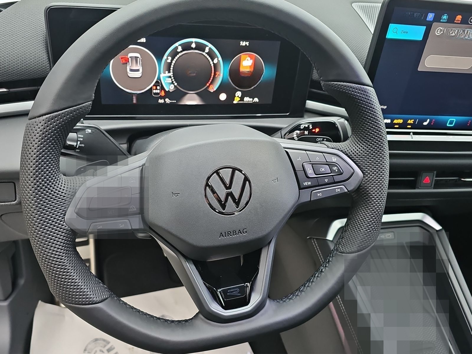Volkswagen T-Roc R-Line 1.5 l eTSI OPF 110 kW (150 PS) 7-Ga foto 10