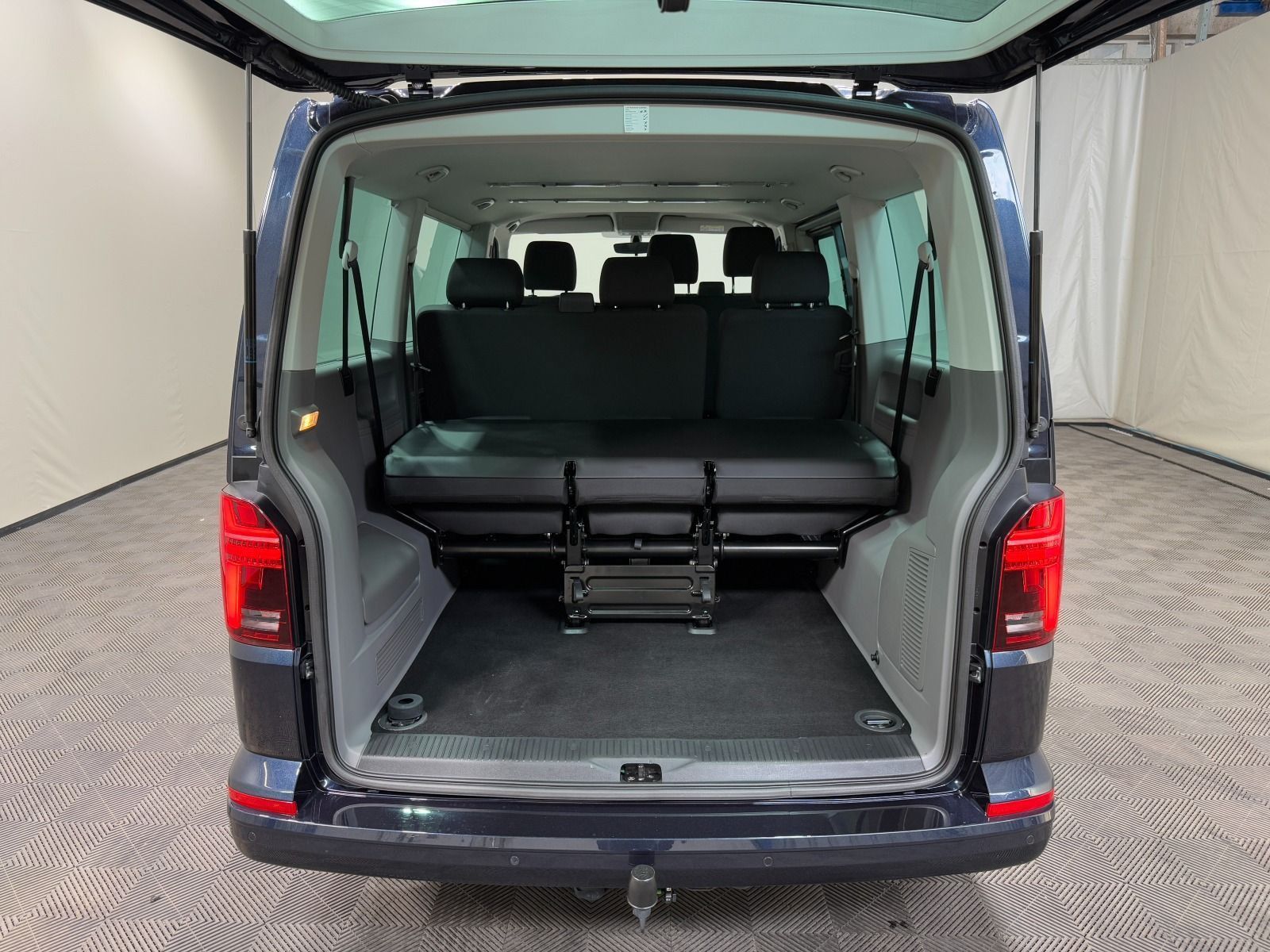 Volkswagen T6.1 Caravelle Comfortline TDI DSG | LED NAVI foto 11