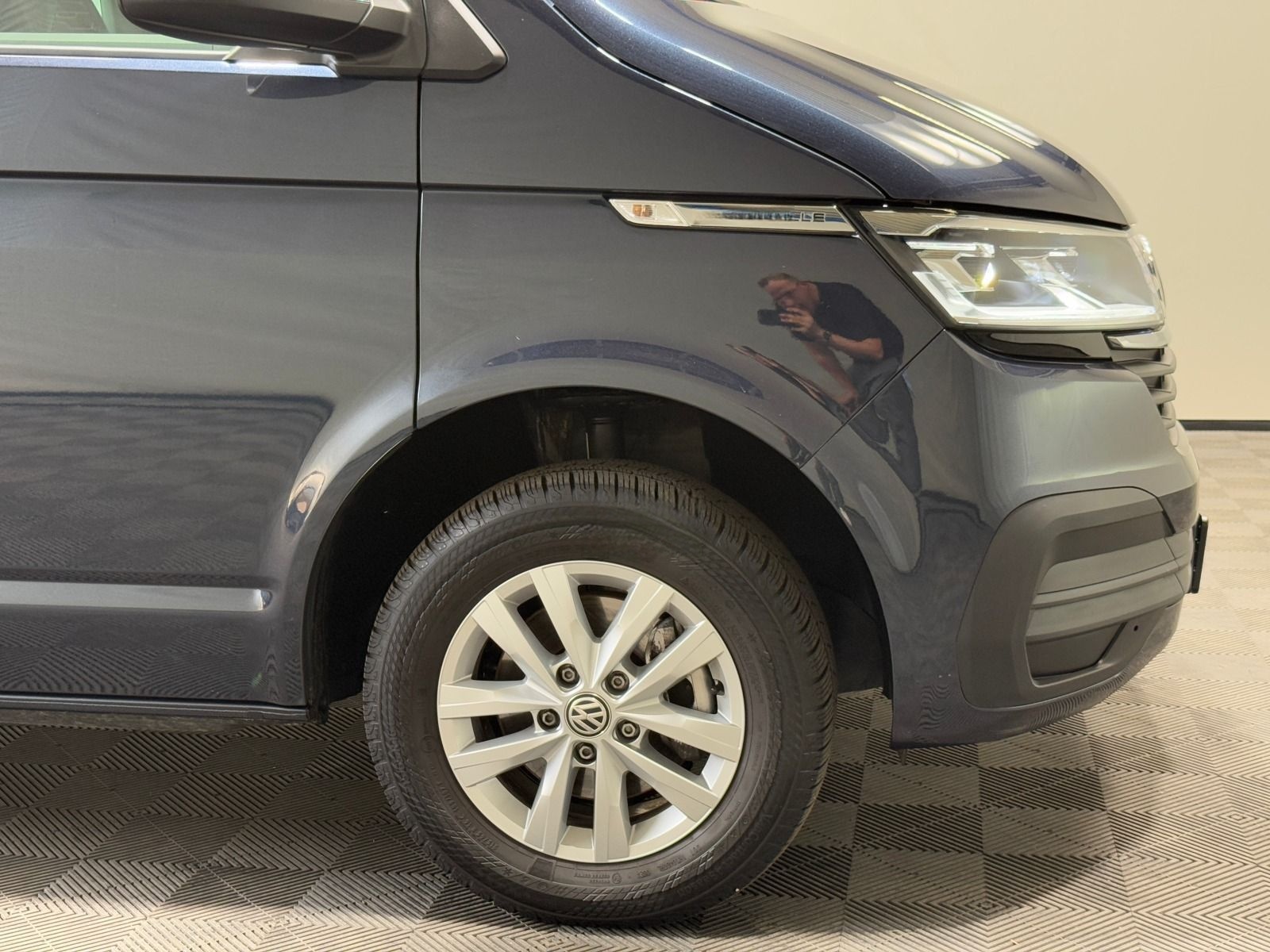Volkswagen T6.1 Caravelle Comfortline TDI DSG | LED NAVI foto 14