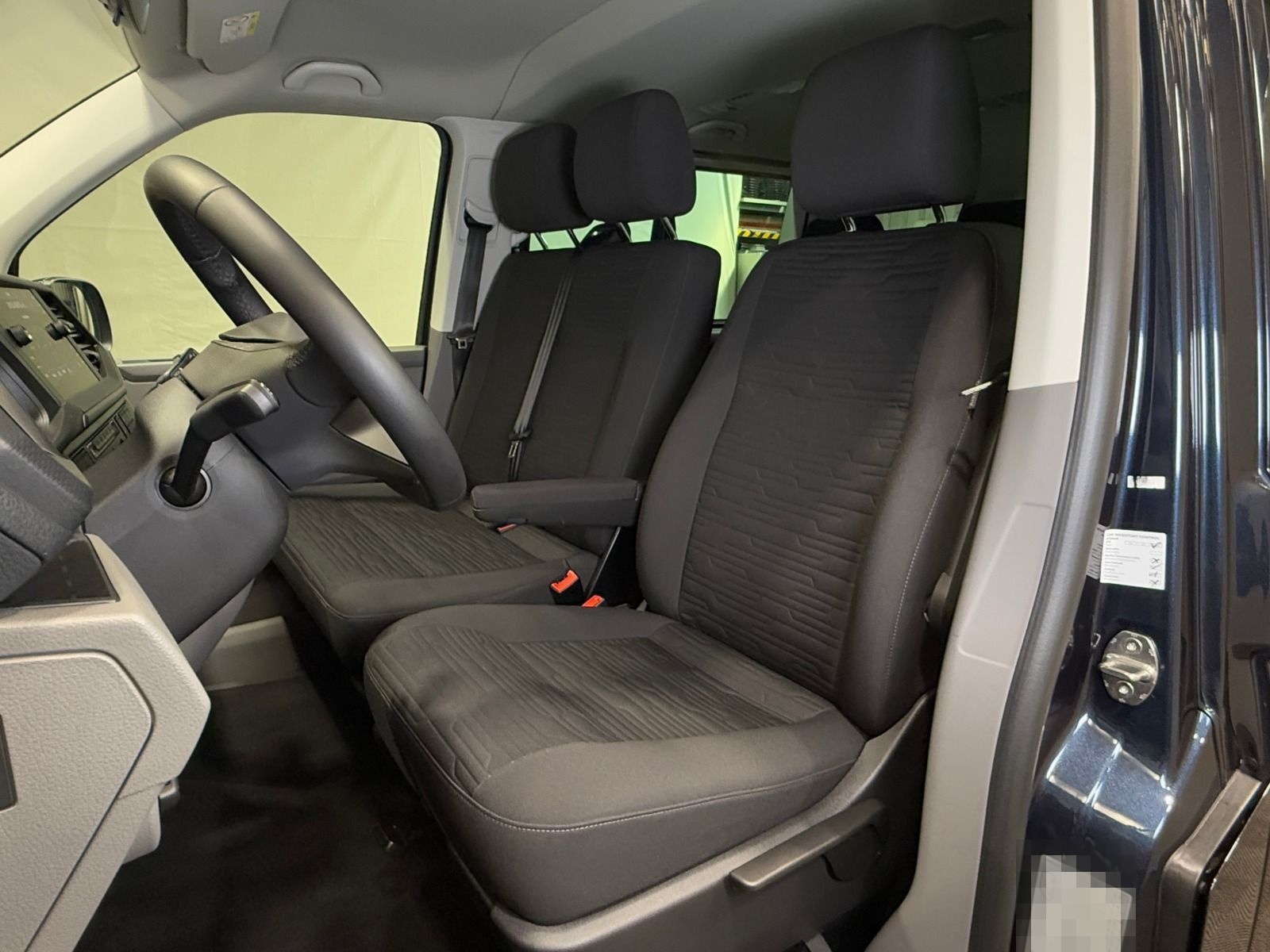 Volkswagen T6.1 Caravelle Comfortline TDI DSG | LED NAVI foto 16