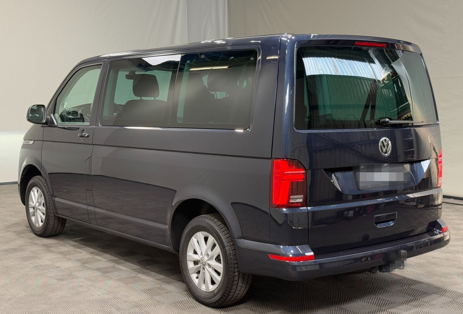 Volkswagen T6.1 Caravelle Comfortline TDI DSG | LED NAVI foto 4