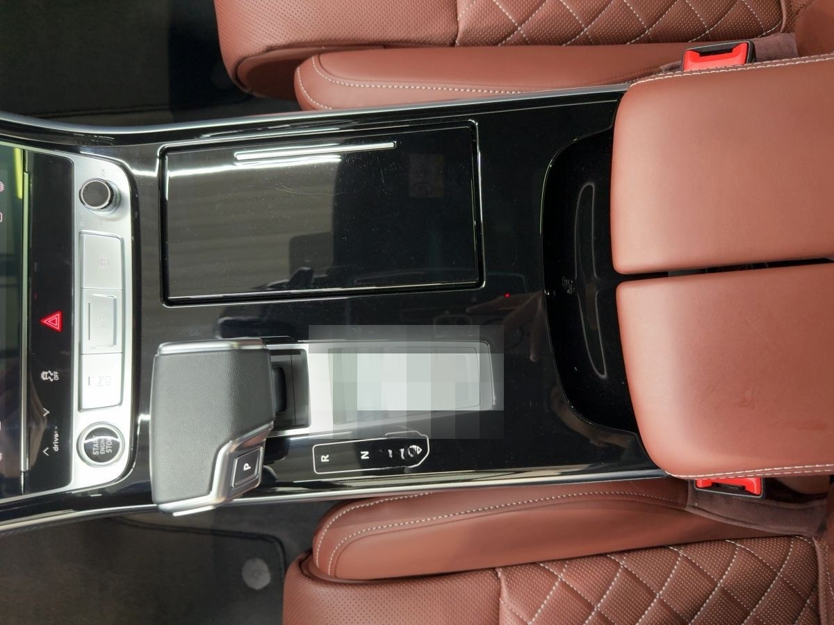 Audi A8 3.0 60 TFSI e S-line Matrix LED Pano Bang & O foto 15