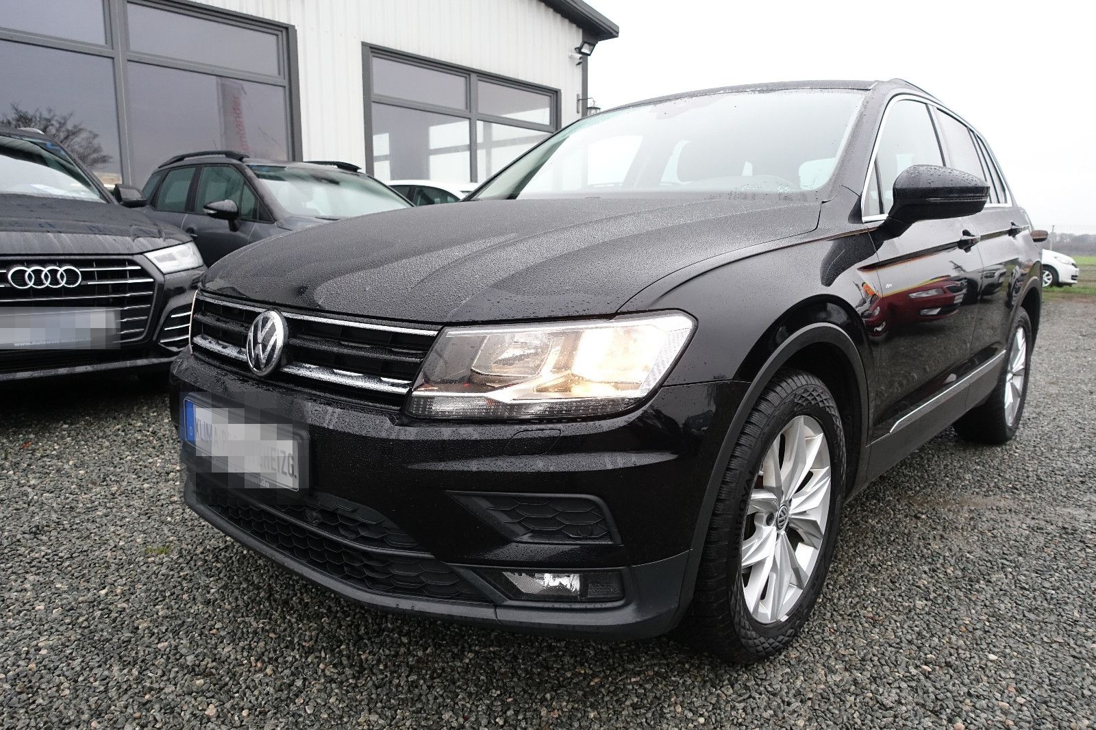 Volkswagen Tiguan 2.0 TDI Aut. ACC NAV SITZH Insp.+TÜV NEU foto 19