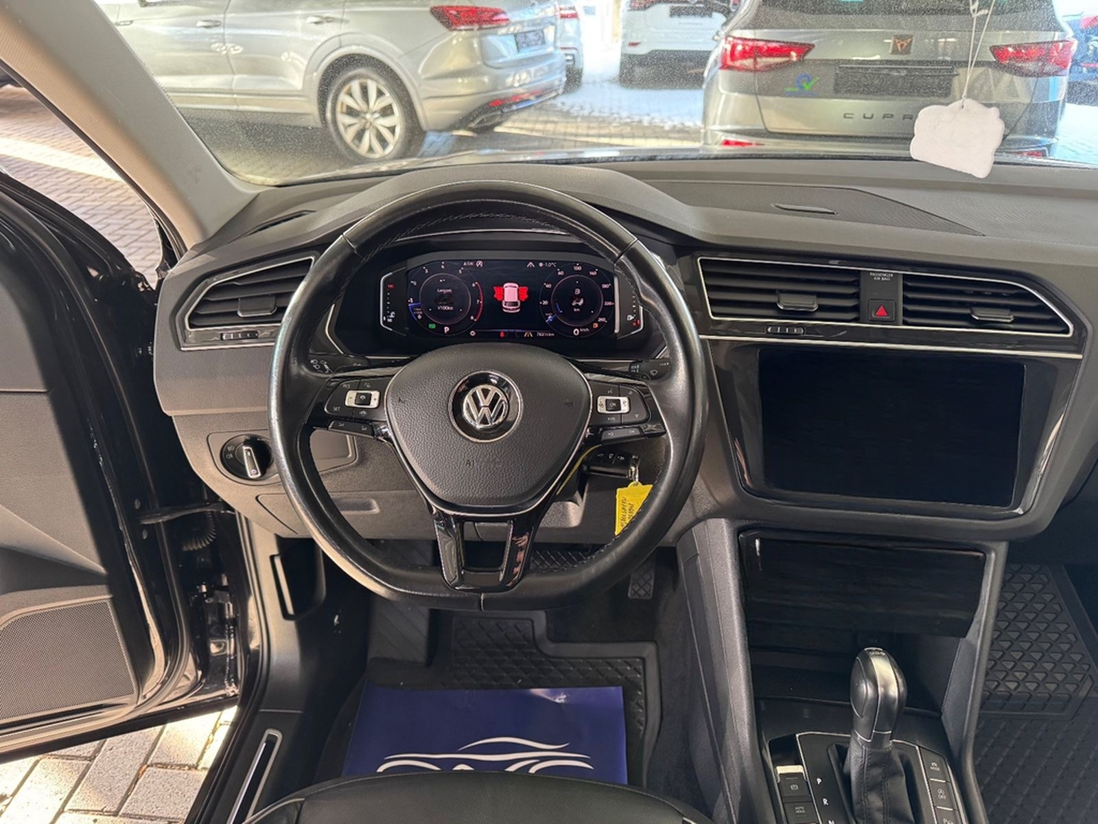 Volkswagen Tiguan DSG R-Line Highline BMT AHK/Pano/360/ foto 26