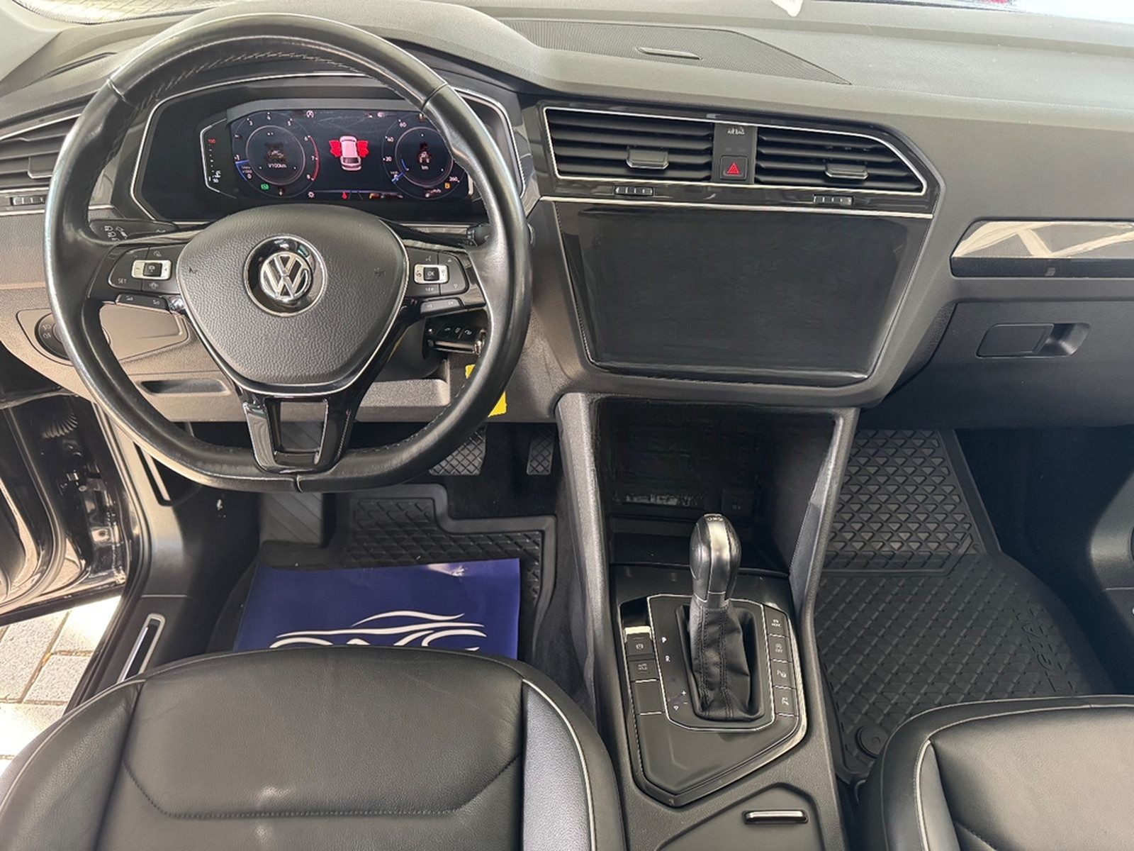 Volkswagen Tiguan DSG R-Line Highline BMT AHK/Pano/360/ foto 27