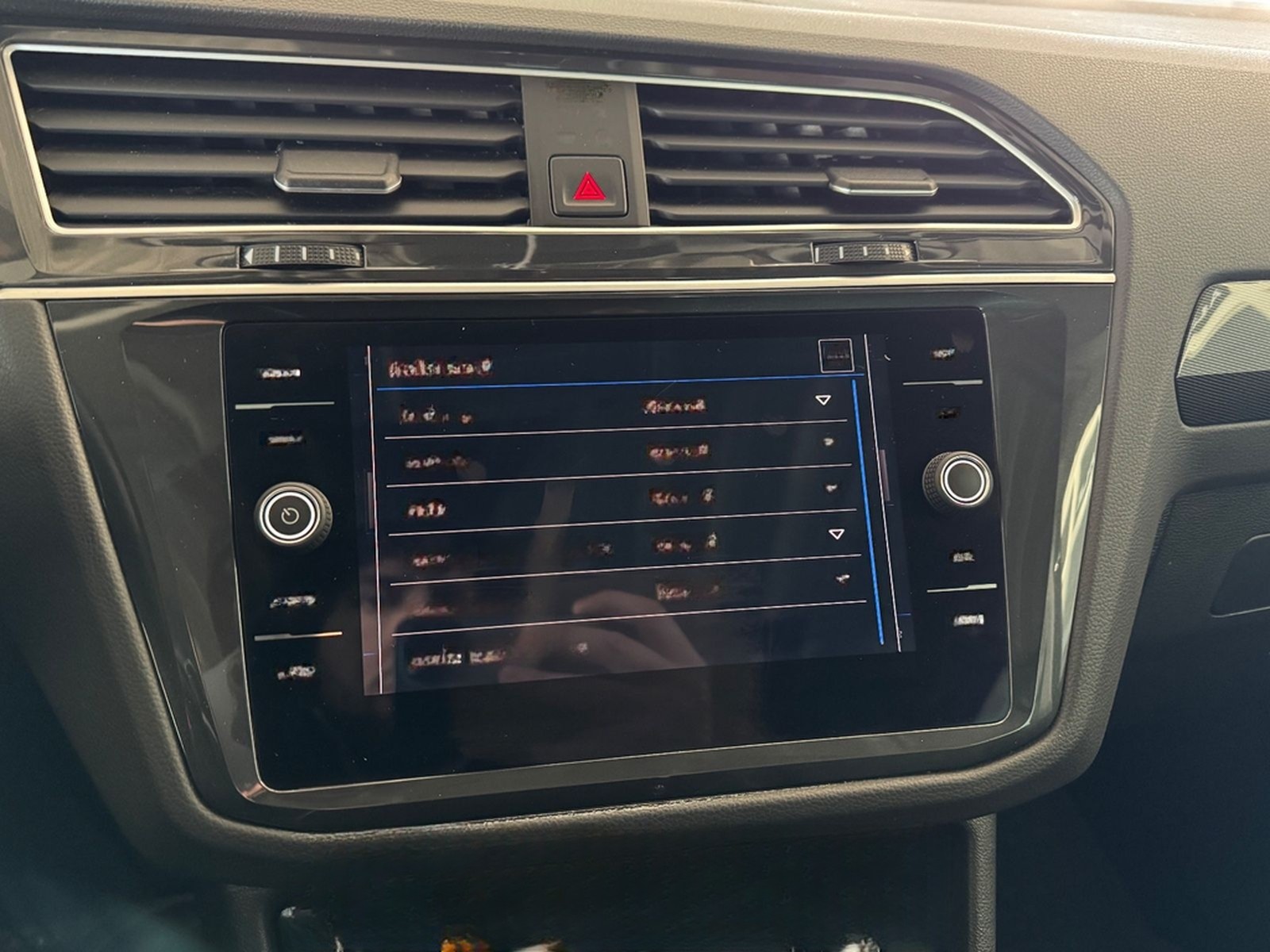 Volkswagen Tiguan DSG R-Line Highline BMT AHK/Pano/360/ foto 39
