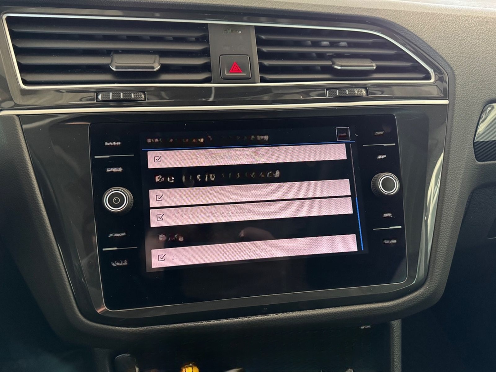 Volkswagen Tiguan DSG R-Line Highline BMT AHK/Pano/360/ foto 43